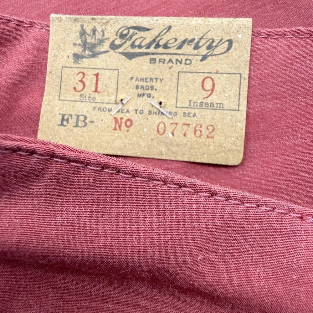 Faherty Shorts Mens 31 Canyon Rose All Day Hybrid 9 Inch Inseam Quick Dry